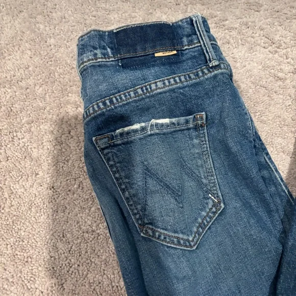 Mother denim, the dazzler, Cowboys don't cry, size 25
